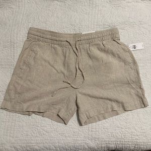 Old Navy Cream Linen Shorts Size M. New with tags.
